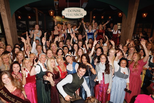 Belladonna Lunch in der Bräurosl – Frauenpower, Netzwerk & ein Polonaise